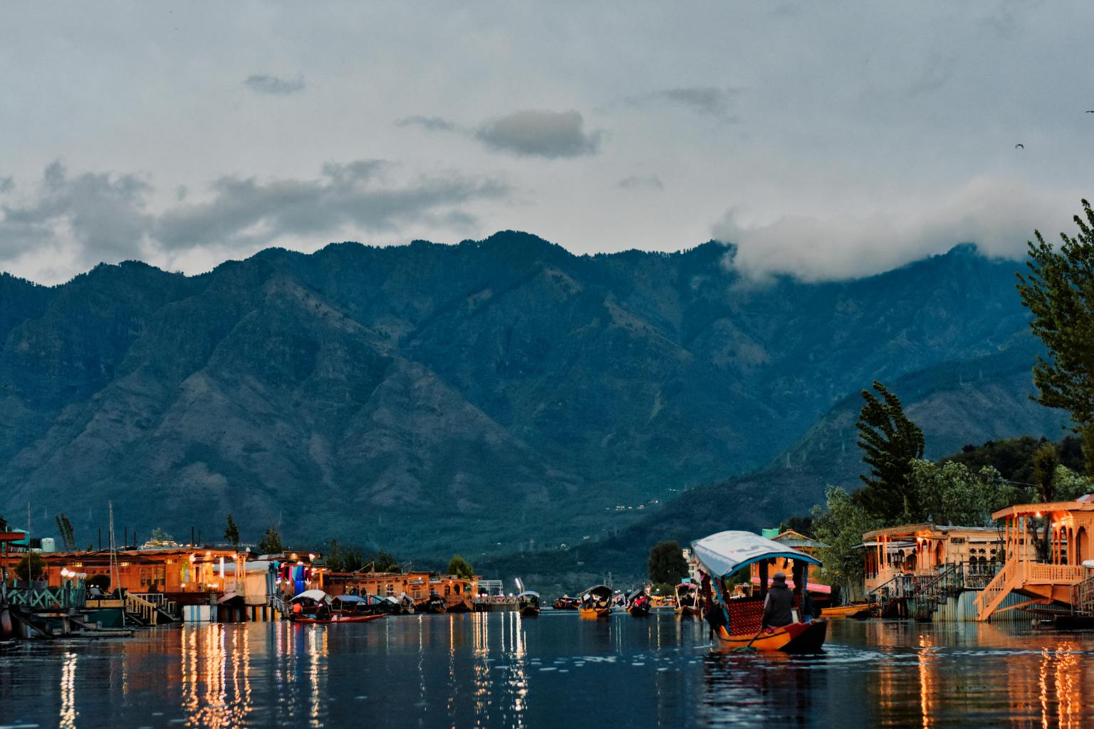 Kashmir travel guide